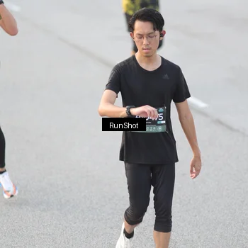 Runner Photo 6818400
