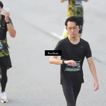 Runner Photo 6818405