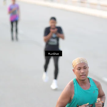 Runner Photo 6818430