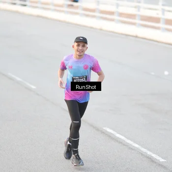 Runner Photo 6818436
