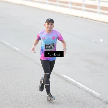 Runner Photo 6818443