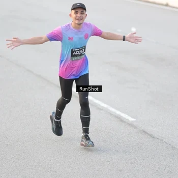 Runner Photo 6818447