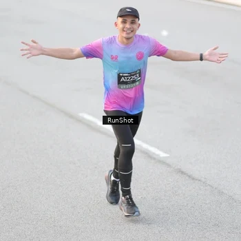 Runner Photo 6818451