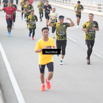 Runner Photo 6818478