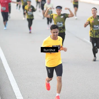 Runner Photo 6818493
