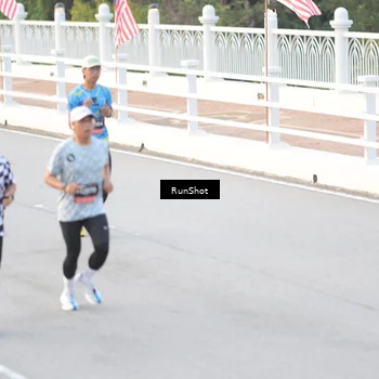 Runner Photo 6818496