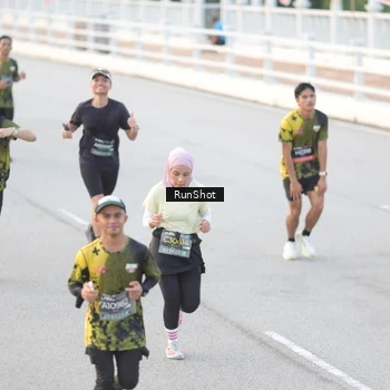 Runner Photo 6818518
