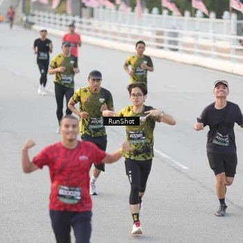 Runner Photo 6818528