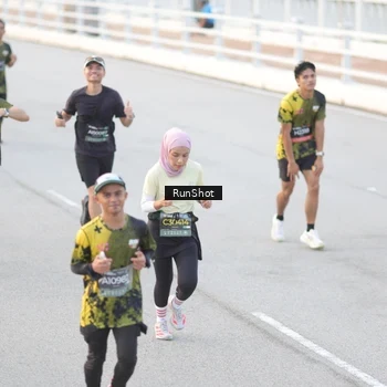 Runner Photo 6818530