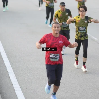 Runner Photo 6818531