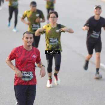 Runner Photo 6818533