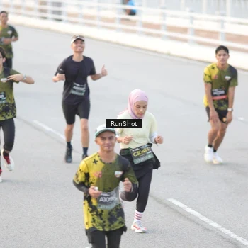 Runner Photo 6818537