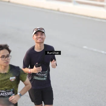 Runner Photo 6818557