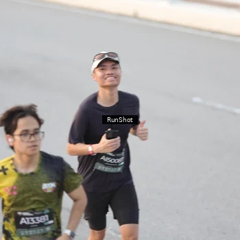 Runner Photo 6818559
