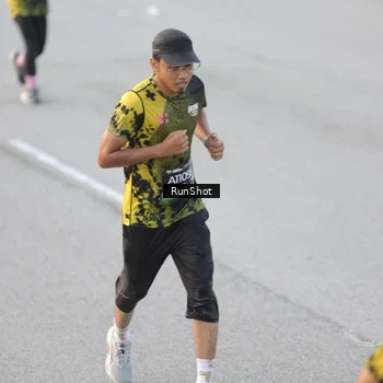 Runner Photo 6818566