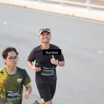 Runner Photo 6818584