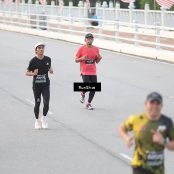 Runner Photo 6818590