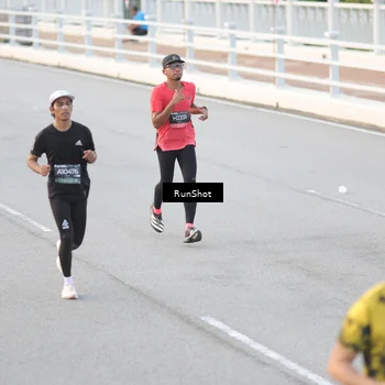 Runner Photo 6818596