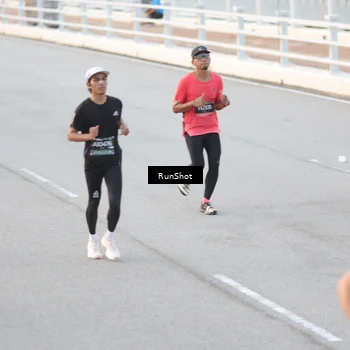 Runner Photo 6818597