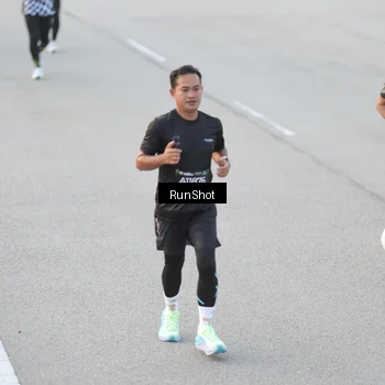 Runner Photo 6818622