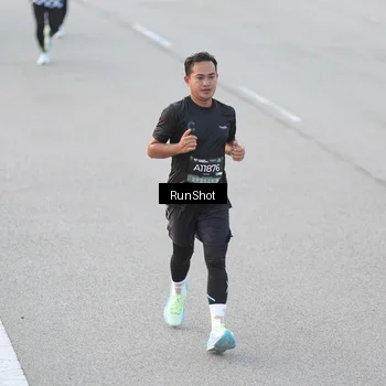 Runner Photo 6818624