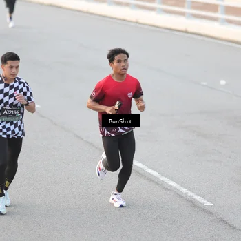 Runner Photo 6818663
