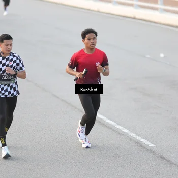 Runner Photo 6818664