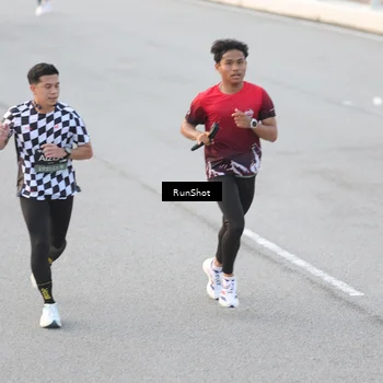 Runner Photo 6818669