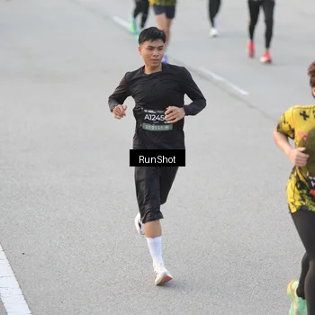 Runner Photo 6818749