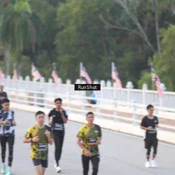Runner Photo 6818759