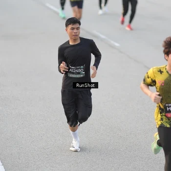 Runner Photo 6818763