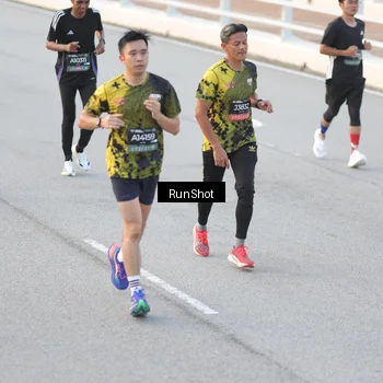 Runner Photo 6818799