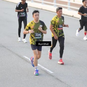 Runner Photo 6818801