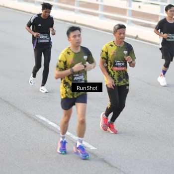 Runner Photo 6818813