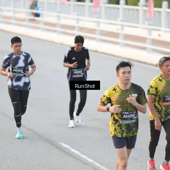 Runner Photo 6818825
