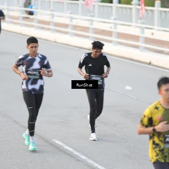 Runner Photo 6818847