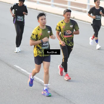 Runner Photo 6818869