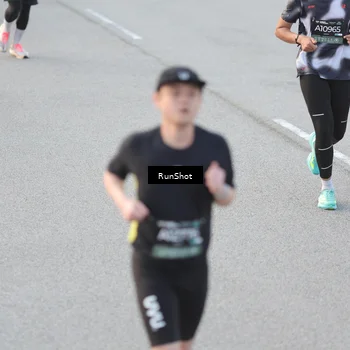 Runner Photo 6818884