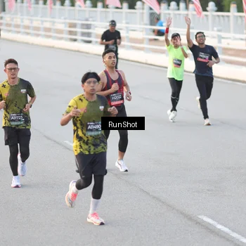 Runner Photo 6818889