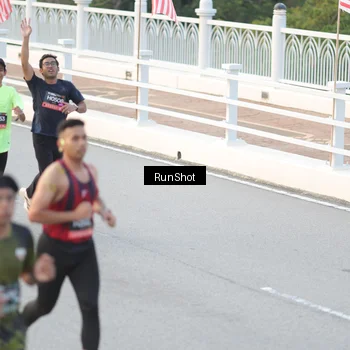 Runner Photo 6818922