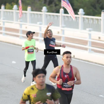 Runner Photo 6818930