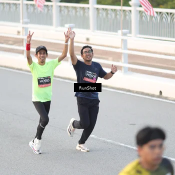Runner Photo 6818948