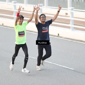 Runner Photo 6818975