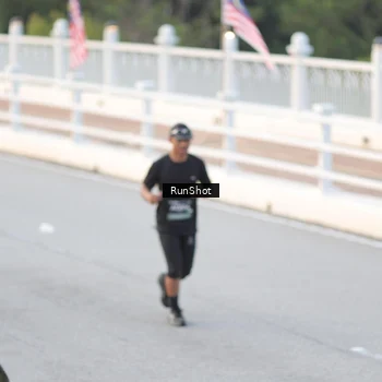 Runner Photo 6818999