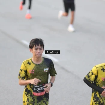 Runner Photo 6819072