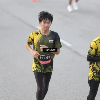 Runner Photo 6819079