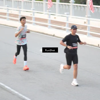 Runner Photo 6819097