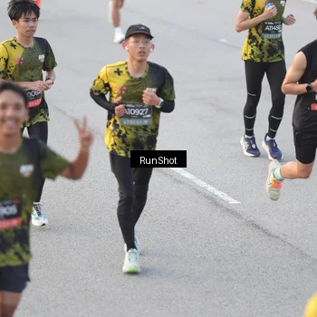 Runner Photo 6819102