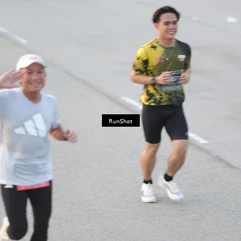 Runner Photo 6819131