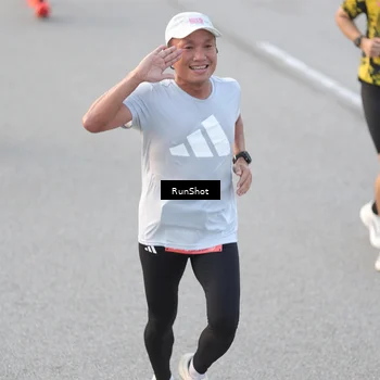 Runner Photo 6819140